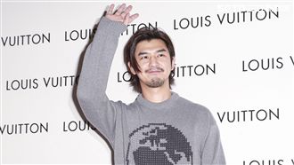 LV夯！陳柏霖跑趴不忘買禮物給媽媽