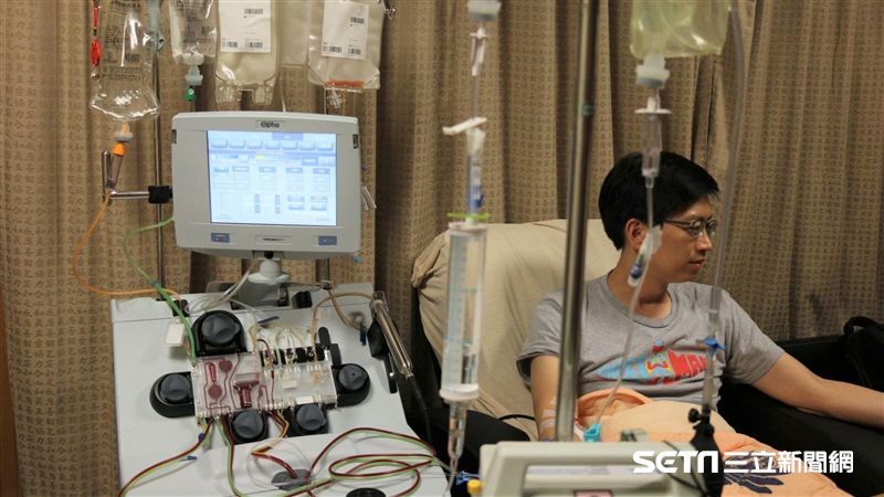 隔近20年配對成功！暖醫抗颱勇捐髓