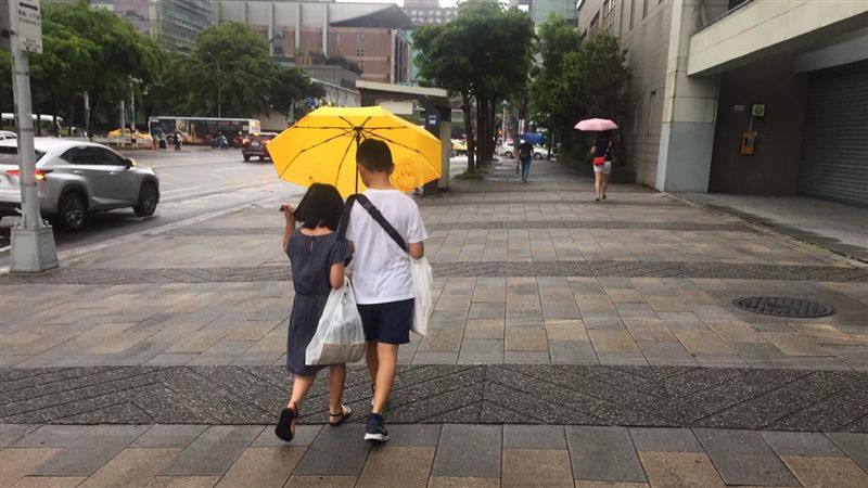 賺到颱風假？氣象專家吳德榮：無解！
