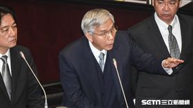 中央銀行總裁楊金龍備詢。 圖／記者林敬旻攝