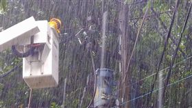 利奇馬颱風釀多戶停電　台電：相關工程人員已全力搶修