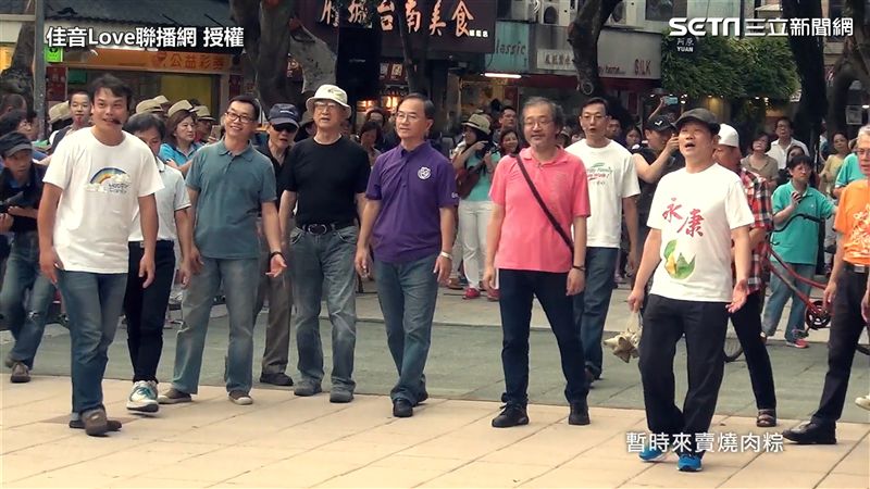 父親節溫馨傳達愛 快閃合唱感動爆表