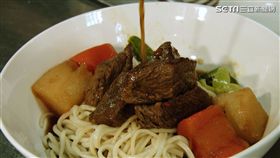 德州牛排店推牛肉麵　中西合併蹦出新滋味