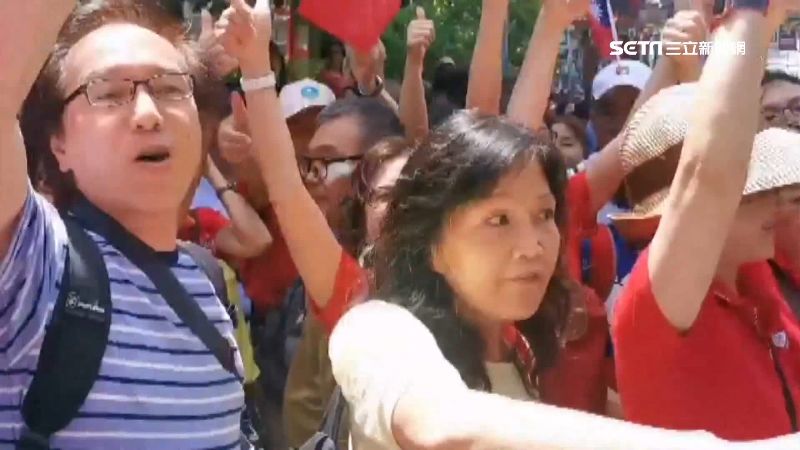 親中等於棄民主！嗆亡國佬陸客再批韓