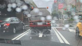 颱風,下雨,灑水車／爆怨公社
