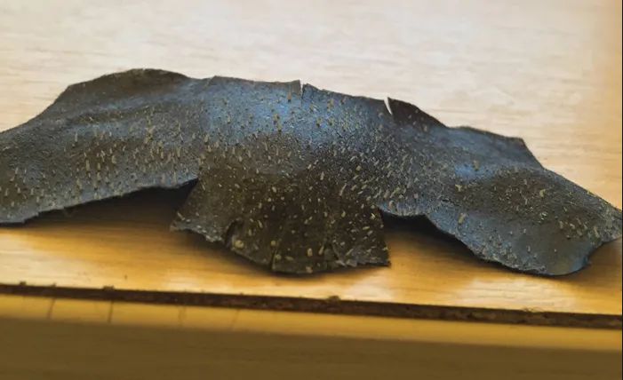鼻貼布黏的不是粉刺！反覆使用恐發炎