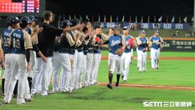 ▲Lamigo到花蓮後連兩天雙位數得分贏球。（圖／記者蕭保祥攝影）