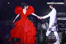 周慧敏「一萬天荒愛未老」出道30周年演唱會，與安可嘉賓林隆璇一同演唱 。（圖／記者林士傑攝影）