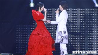 含淚謝歌迷！林隆璇、周慧敏合唱流言