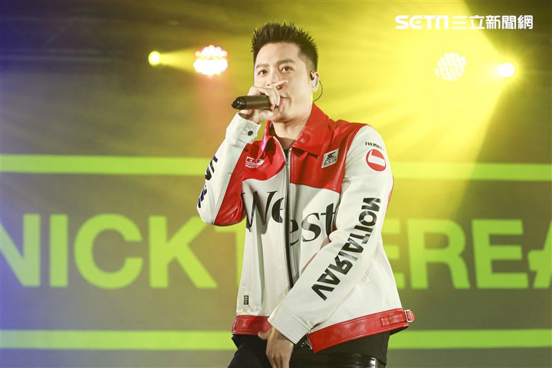 周湯豪台北簽唱會。（圖／記者林士傑攝影）