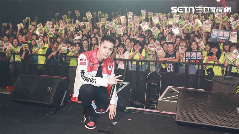 周湯豪台北簽唱會。（圖／記者林士傑攝影）