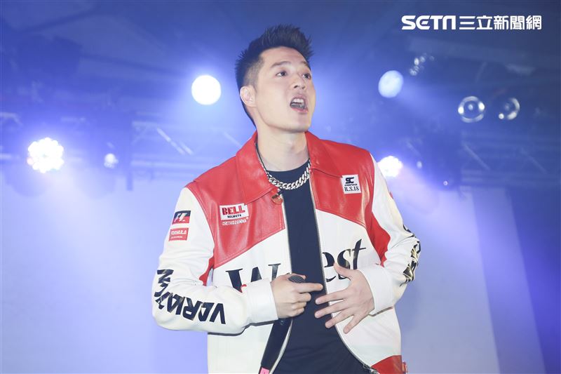 周湯豪台北簽唱會。（圖／記者林士傑攝影）