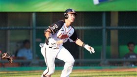 ▲蘇智傑在花蓮演出生涯首次單場3響砲。（圖／記者蕭保祥攝影）