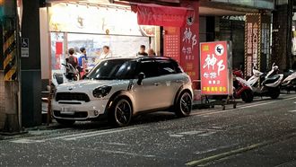 大樓玻璃突碎裂！天降恐怖「鑽石雨」