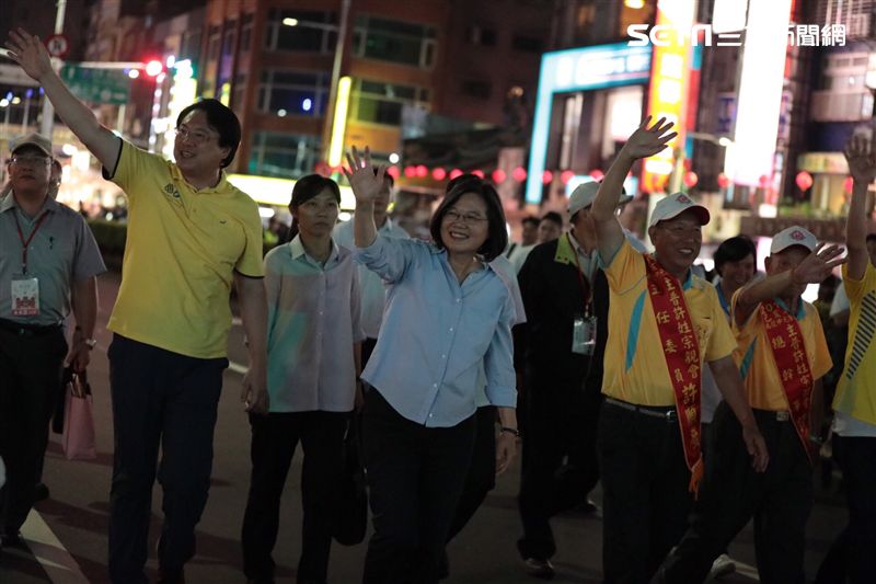 基隆中元祭熱鬧登場！蔡英文到場揭幕
