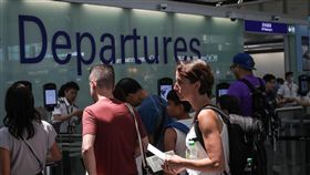 香港機場恢復運作香港「反送中」示威者連續兩天在機場集會並癱瘓其運作，不少旅客怨聲載道，14日機場恢復運作。中央社記者吳家昇攝　108年8月14日