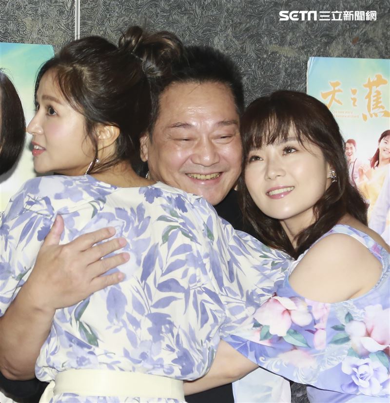 台灣好戲《天之蕉子》殺青酒，林義芳、吳怡霈、楊小黎。（圖／記者林士傑攝影）