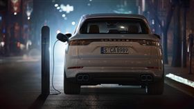 ▲Cayenne Turbo／Coupe S E-Hybrid。（圖／翻攝網站）