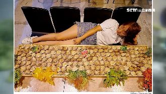 逾150顆牛奶貝火鍋！擺盤長比人高