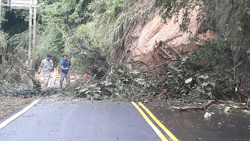 苗124線又傳坍塌　雙向交通受阻