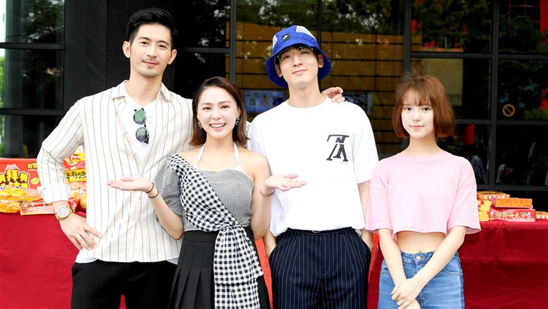 熊熊演網紅獻處女秀！男主角是吳思賢