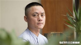 致親愛的孤獨者 小玉導演 練建宏