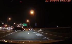 三寶,環東大道,迴轉,違規　圖／翻攝爆怨公社