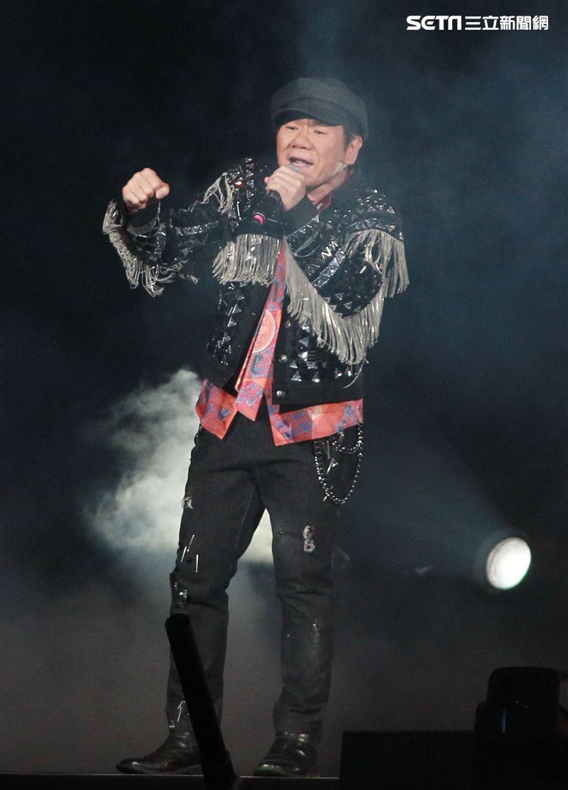 趙傳「老男孩30周年演唱會」台北小巨蛋開唱。（記者邱榮吉/攝影）