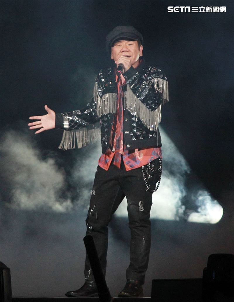 趙傳「老男孩30周年演唱會」台北小巨蛋開唱。（記者邱榮吉/攝影）