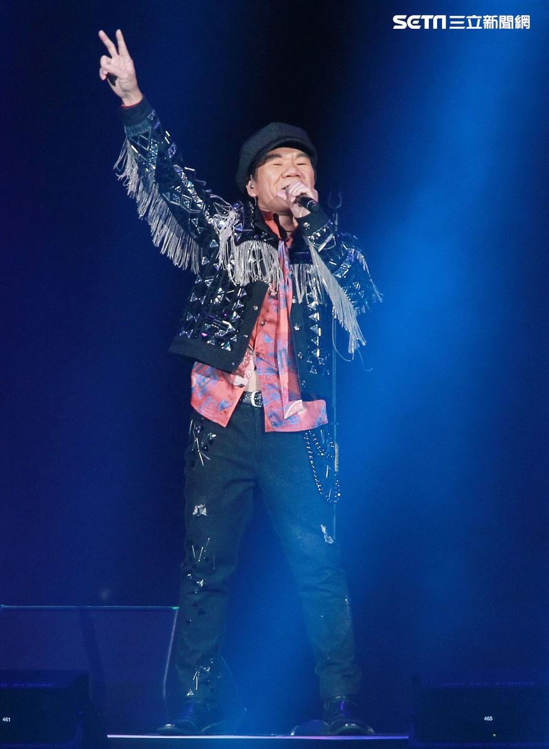 趙傳「老男孩30周年演唱會」台北小巨蛋開唱。（記者邱榮吉/攝影）