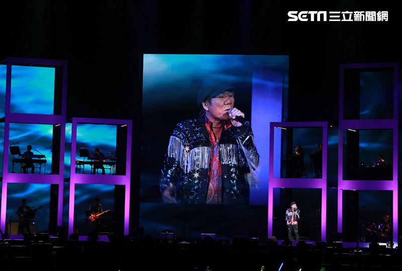 趙傳「老男孩30周年演唱會」台北小巨蛋開唱。（記者邱榮吉/攝影）