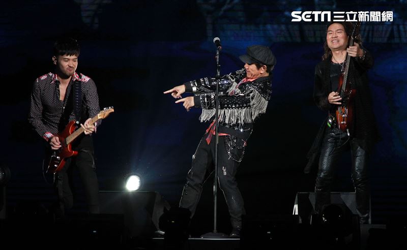 趙傳「老男孩30周年演唱會」台北小巨蛋開唱。（記者邱榮吉/攝影）