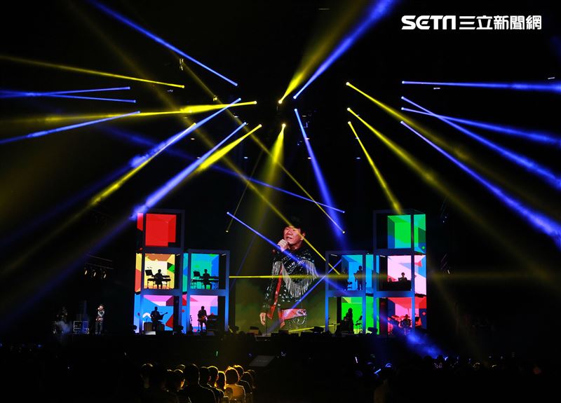 趙傳「老男孩30周年演唱會」台北小巨蛋開唱。（記者邱榮吉/攝影）