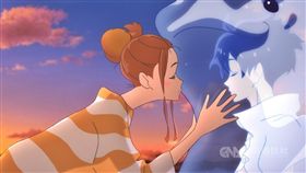 日本動畫電影「乘浪之約」正在全台熱映中，描述消防員與愛衝浪的開朗女孩間的浪漫戀曲，本片還請到人氣偶像片寄涼太首度為動畫獻聲配音。（双喜電影提供）中央社