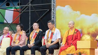 已跟郭、王約見面？柯「有也不會說」