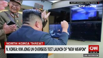 新兵器射不停！金正恩嗨到振臂高呼