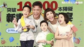 徐小可與阿Ben新書慶功會。記者林士傑攝影