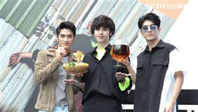 田亞霍,簽唱會,UNHERO,我累了你淚了嗎,潘綱大,林哲熹／大鵬經紀提供