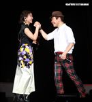 高音天后丁噹擔任趙傳演唱會嘉賓，雙世代小小鳥對尬，挑戰觀眾耳膜。（記者邱榮吉/攝影）