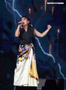 高音天后丁噹擔任趙傳演唱會嘉賓，雙世代小小鳥對尬，挑戰觀眾耳膜。（記者邱榮吉/攝影）