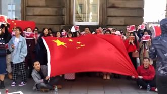 港人反送中 中國人唱《聽媽媽的話》