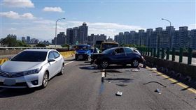 新北,台65線,車禍,自撞,翻車,酒駕（圖／翻攝畫面）