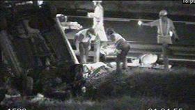 桃園,國道一號,車禍,翻車,機場系統,自撞（圖／翻攝畫面）