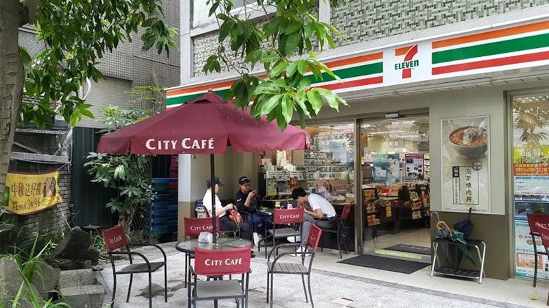 最高罰1萬！北市這些店騎樓「禁菸」