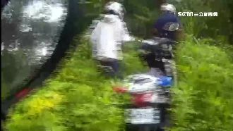 找金針花海「鬼打牆」…男嚇傻警救援