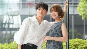 吳思賢、項婕如