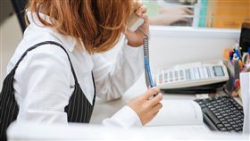 慘！熟女網路交友遇詐騙　損失百萬