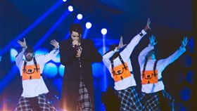 吳亦凡遭雷射筆掃射眼睛