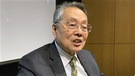 施振榮鼓勵產業掌握市場需求智榮基金會董事長施振榮17日出席「2019龍吟趨勢論壇」表示，台灣當前產業面臨轉型升級的挑戰，最關鍵的瓶頸在於缺乏了解市場消費者需求，因此他鼓勵產業掌握市場需求、開展商機。中央社記者吳家豪攝　108年1月17日