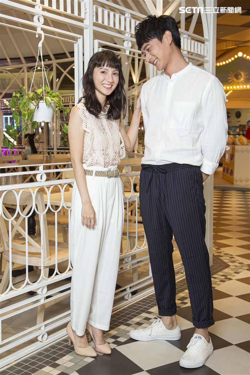 《致親愛的孤獨者》主演劉冠廷、張寗接受三立新聞網專訪。（圖／記者林士傑攝影）